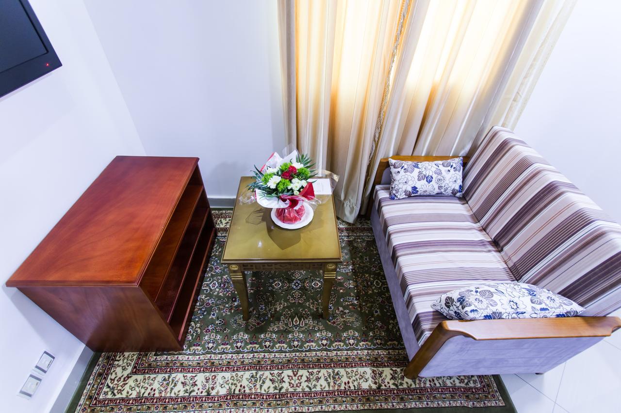 ליברוויל Residence Hoteliere Le Jomonia מראה חיצוני תמונה